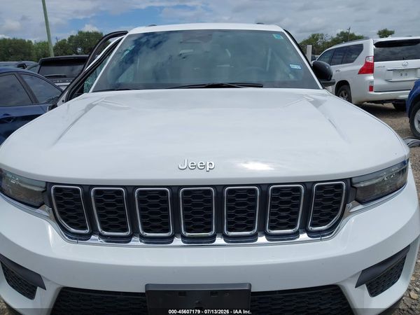 2025 JEEP GRAND CHEROKEE LAREDO 4X2