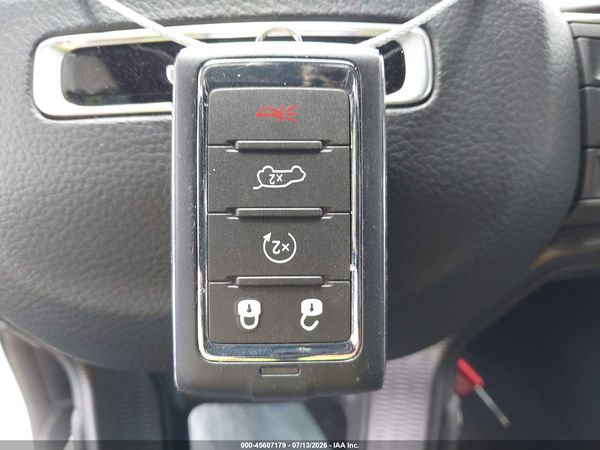 2025 JEEP GRAND CHEROKEE LAREDO 4X2