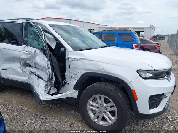 2025 JEEP GRAND CHEROKEE LAREDO 4X2