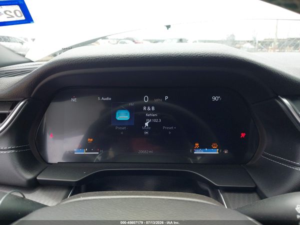 2025 JEEP GRAND CHEROKEE LAREDO 4X2