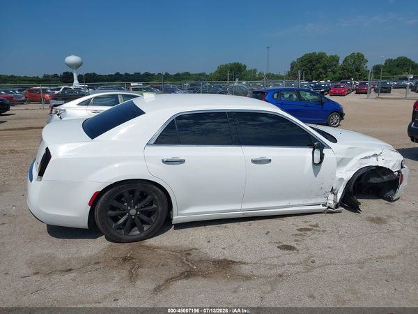 2018 CHRYSLER 300 LIMITED AWD