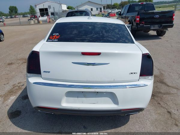 2018 CHRYSLER 300 LIMITED AWD