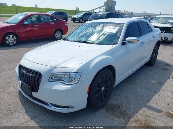 2018 CHRYSLER 300 LIMITED AWD