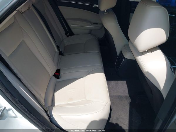2018 CHRYSLER 300 LIMITED AWD