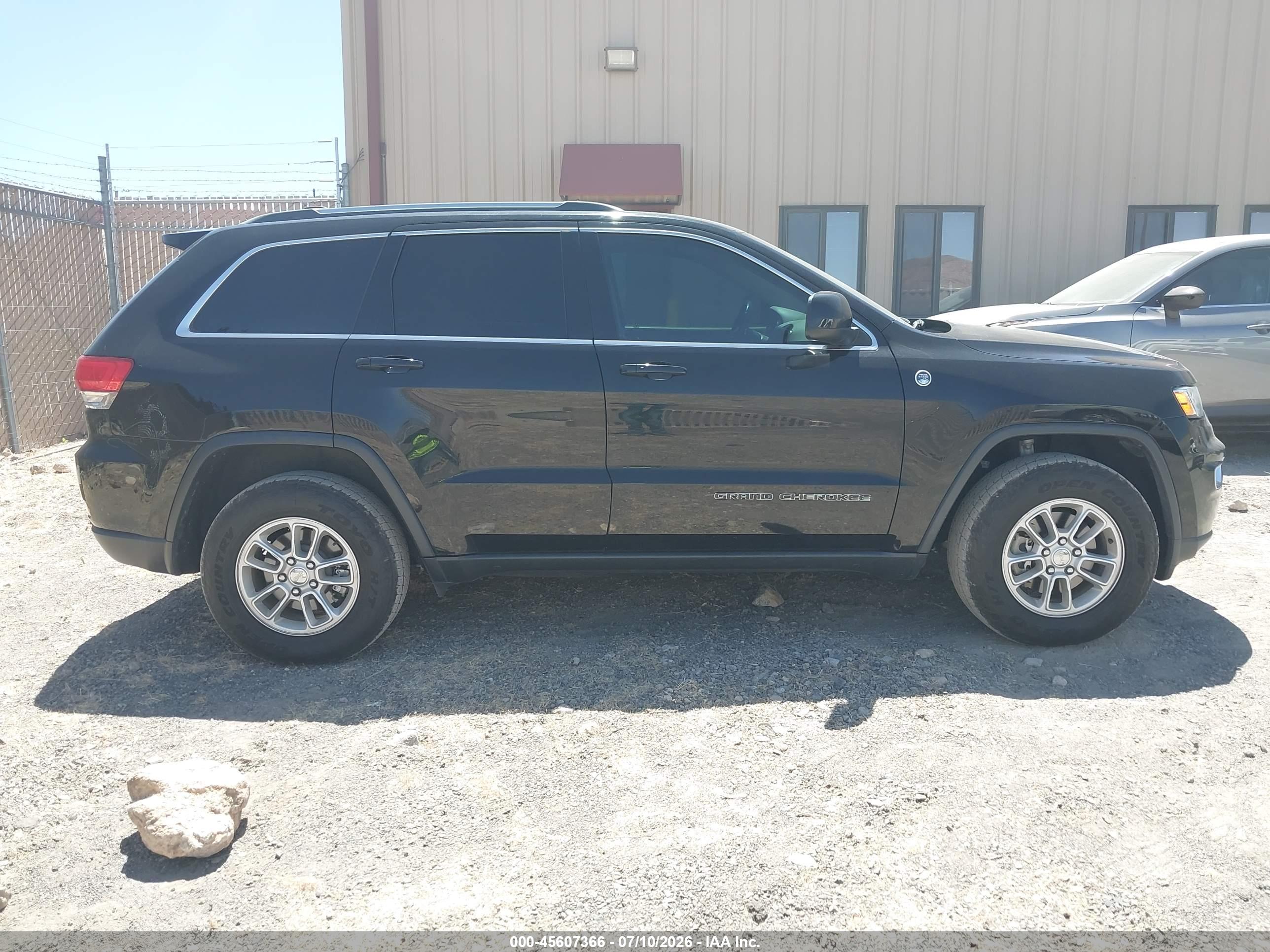 2018 JEEP GRAND CHEROKEE LAREDO E 4X4