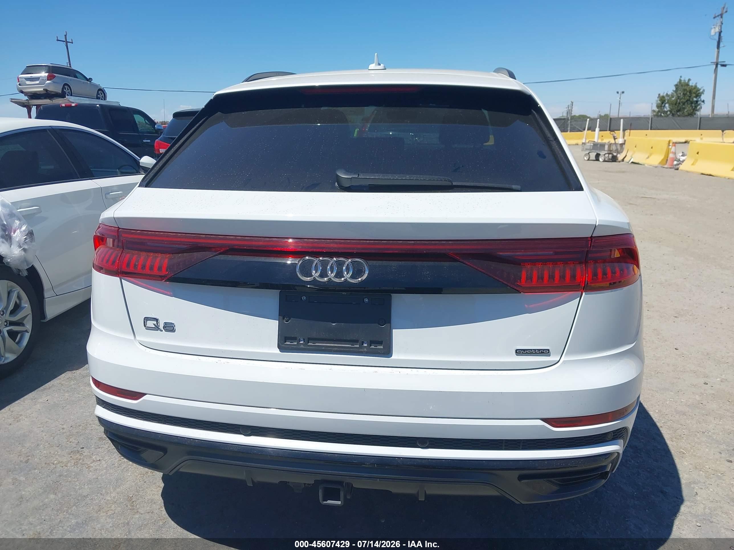 2022 AUDI Q8