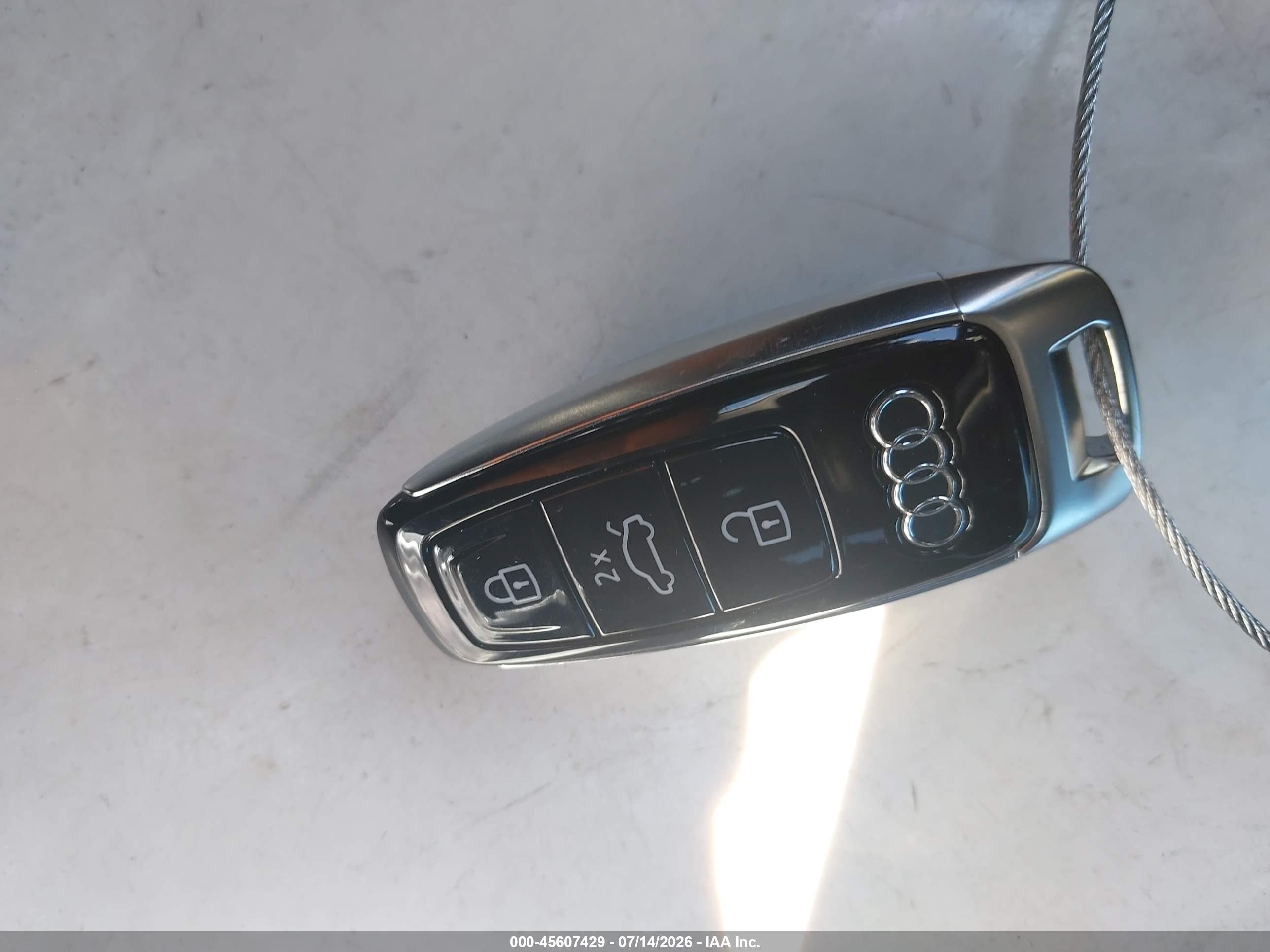 2022 AUDI Q8