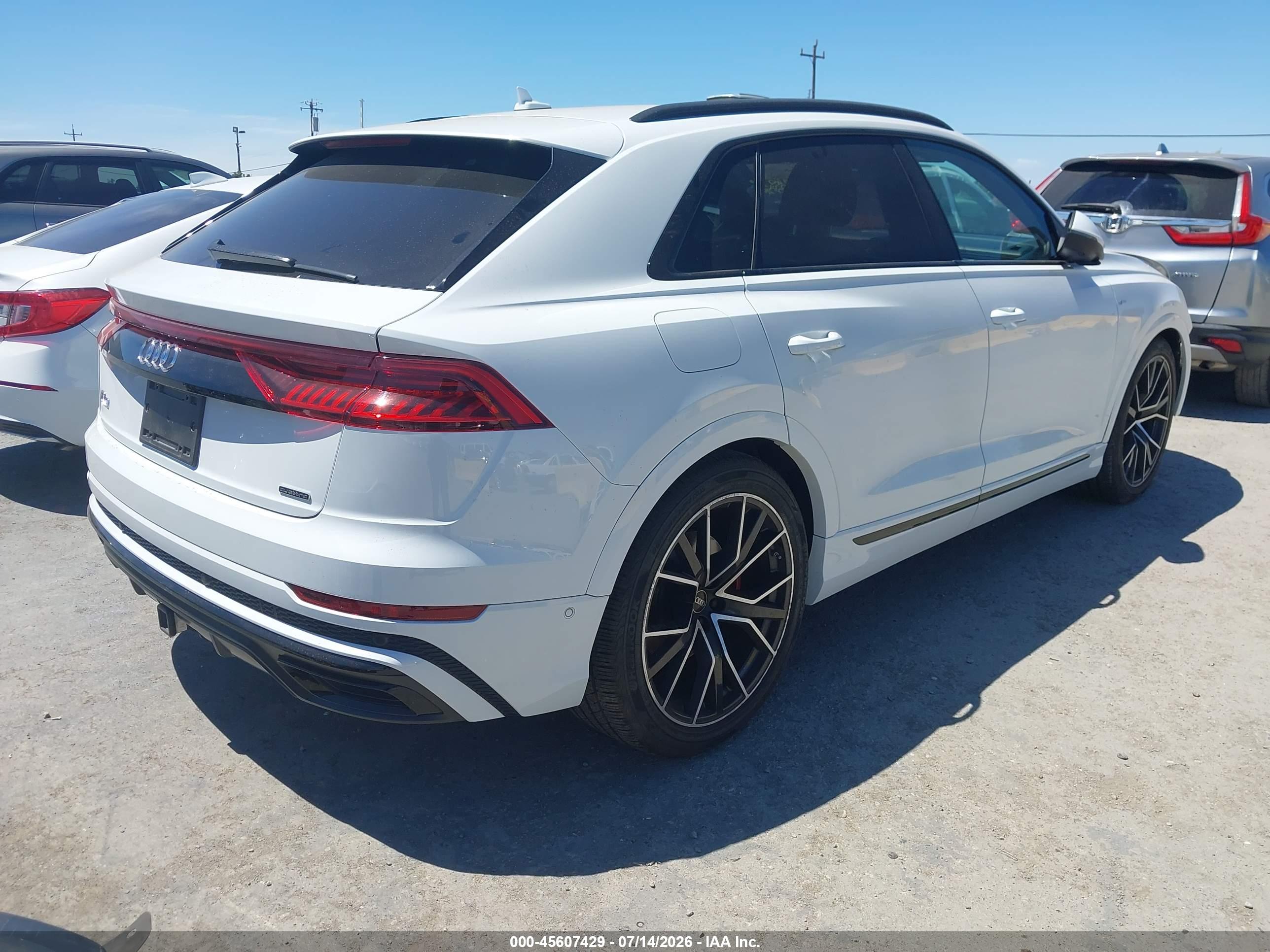 2022 AUDI Q8