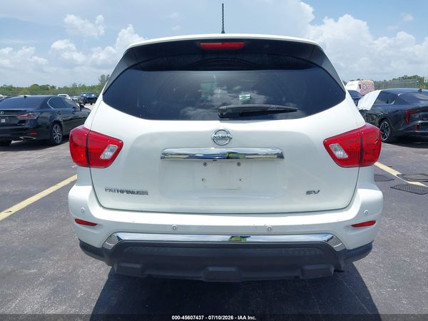 2018 NISSAN PATHFINDER SV