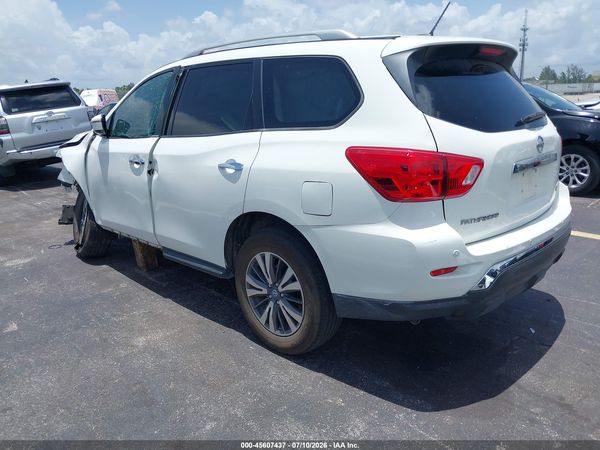 2018 NISSAN PATHFINDER SV