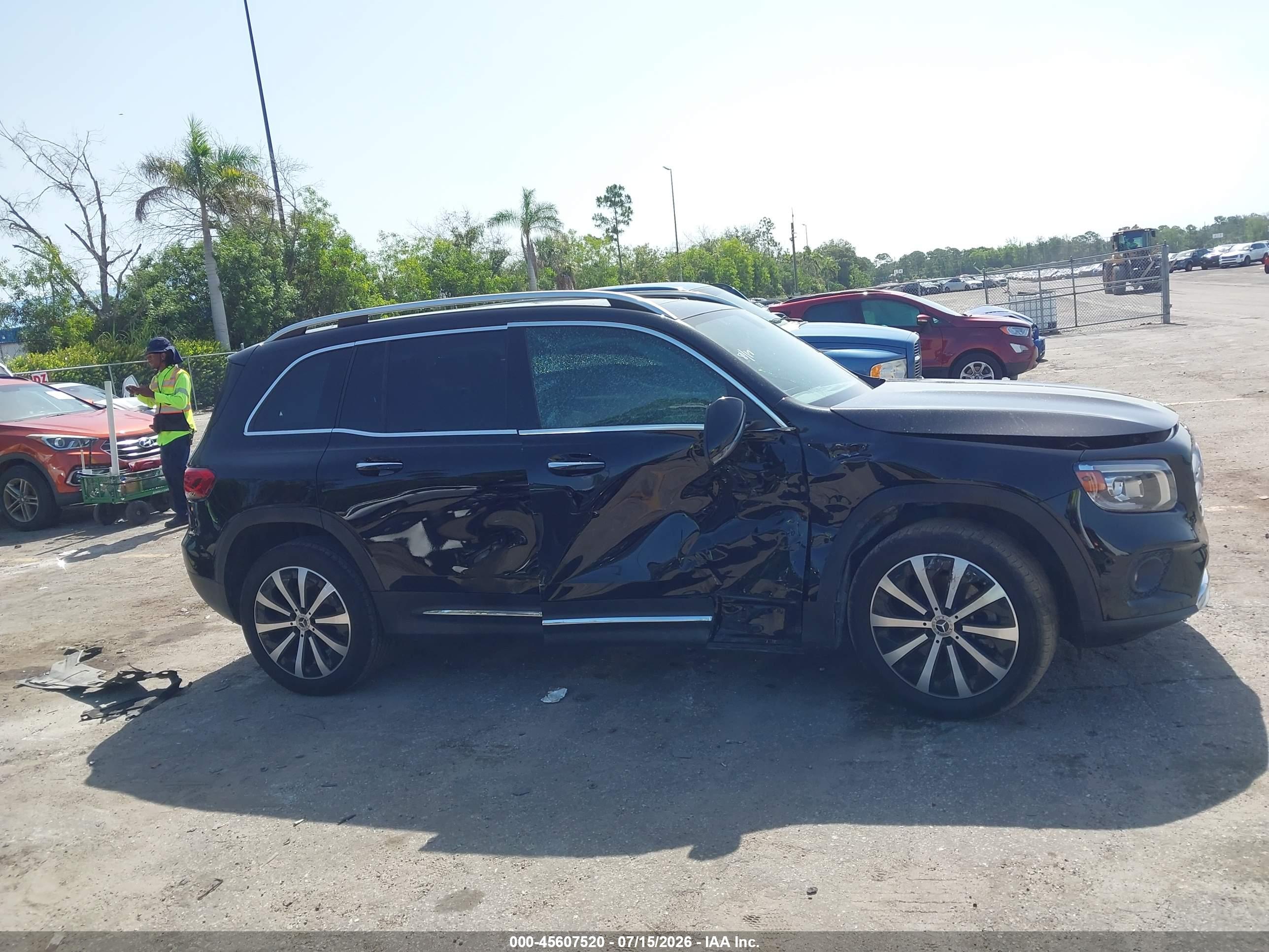 2022 MERCEDES-BENZ GLB 250 4MATIC