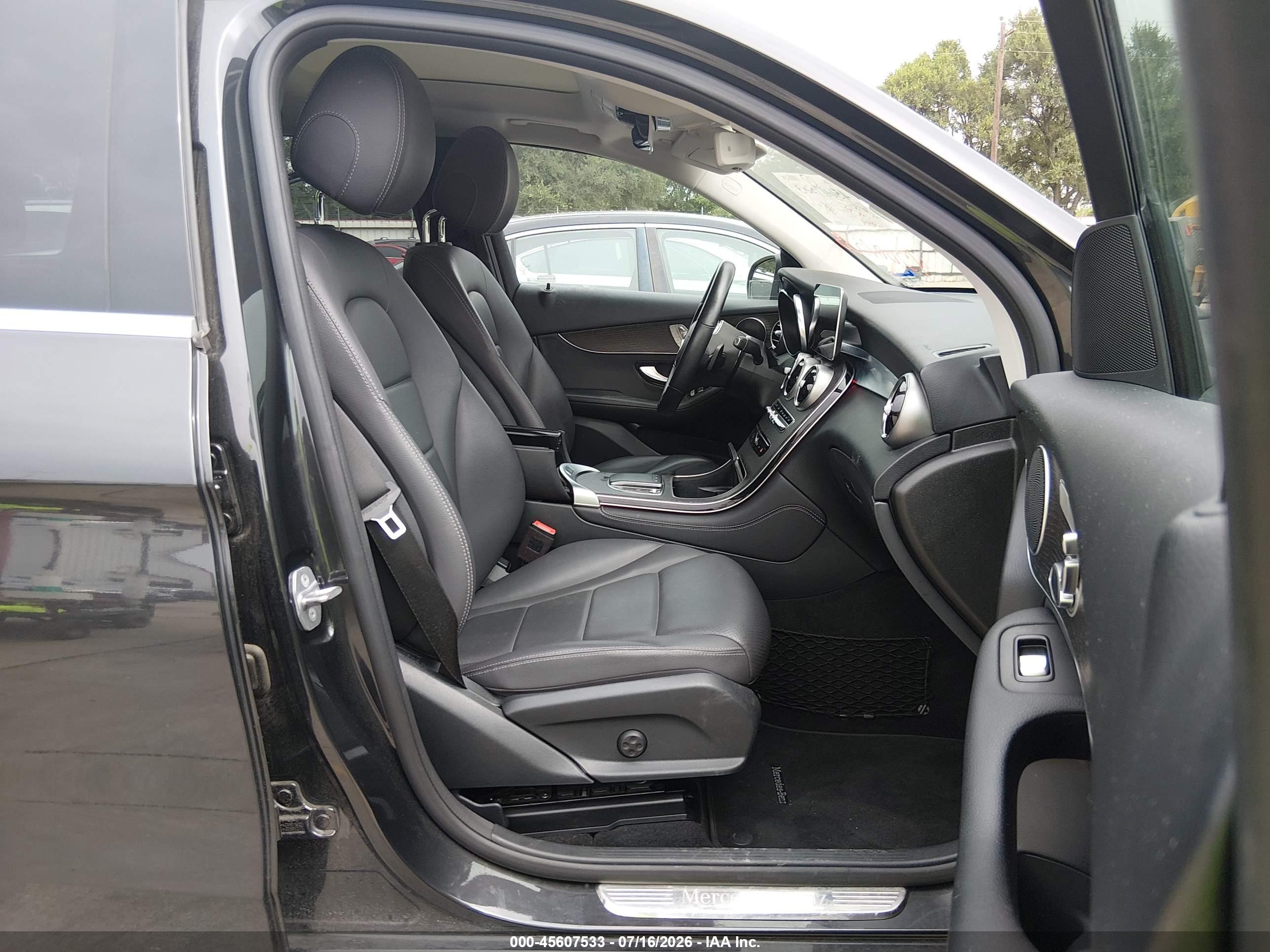 2020 MERCEDES-BENZ GLC 300 GLC300