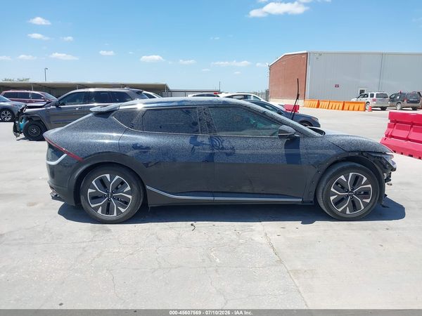 2022 KIA EV6 LIGHT