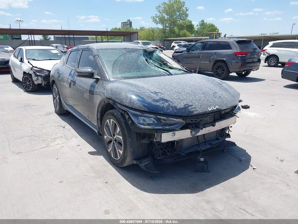 2022 KIA EV6 LIGHT