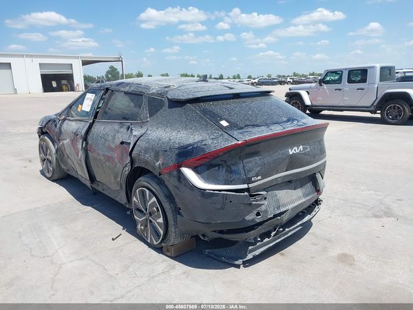 2022 KIA EV6 LIGHT