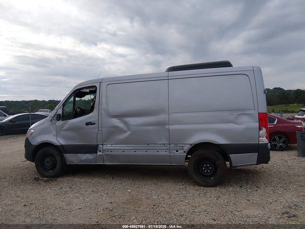 2025 MERCEDES-BENZ SPRINTER 2500