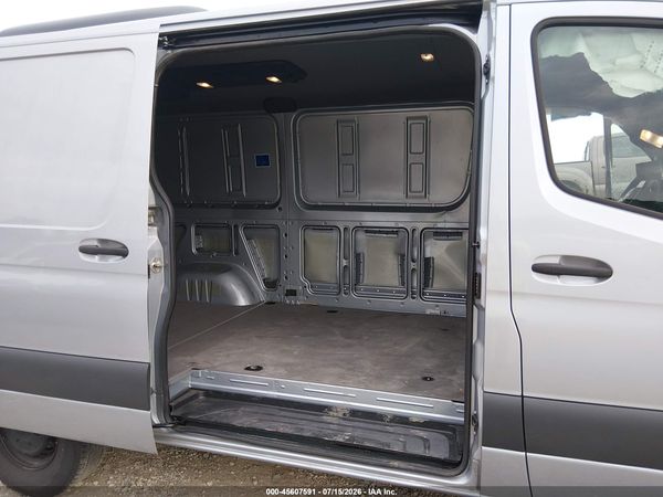 2025 MERCEDES-BENZ SPRINTER 2500