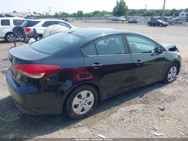 2017 KIA FORTE LX