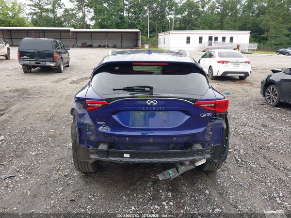 2017 INFINITI QX30 PREMIUM