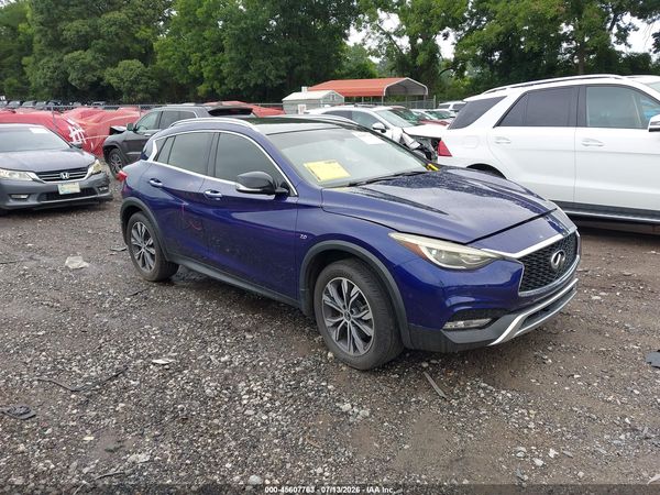 2017 INFINITI QX30 PREMIUM