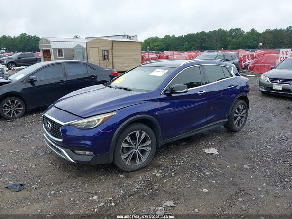 2017 INFINITI QX30 PREMIUM