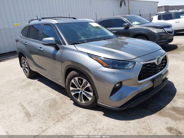 2026 TOYOTA HIGHLANDER HYBRID XLE — I1