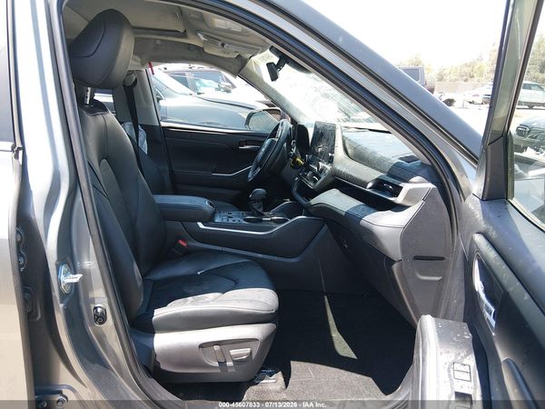 2026 TOYOTA HIGHLANDER HYBRID XLE — I5