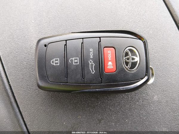 2026 TOYOTA HIGHLANDER HYBRID XLE — I11