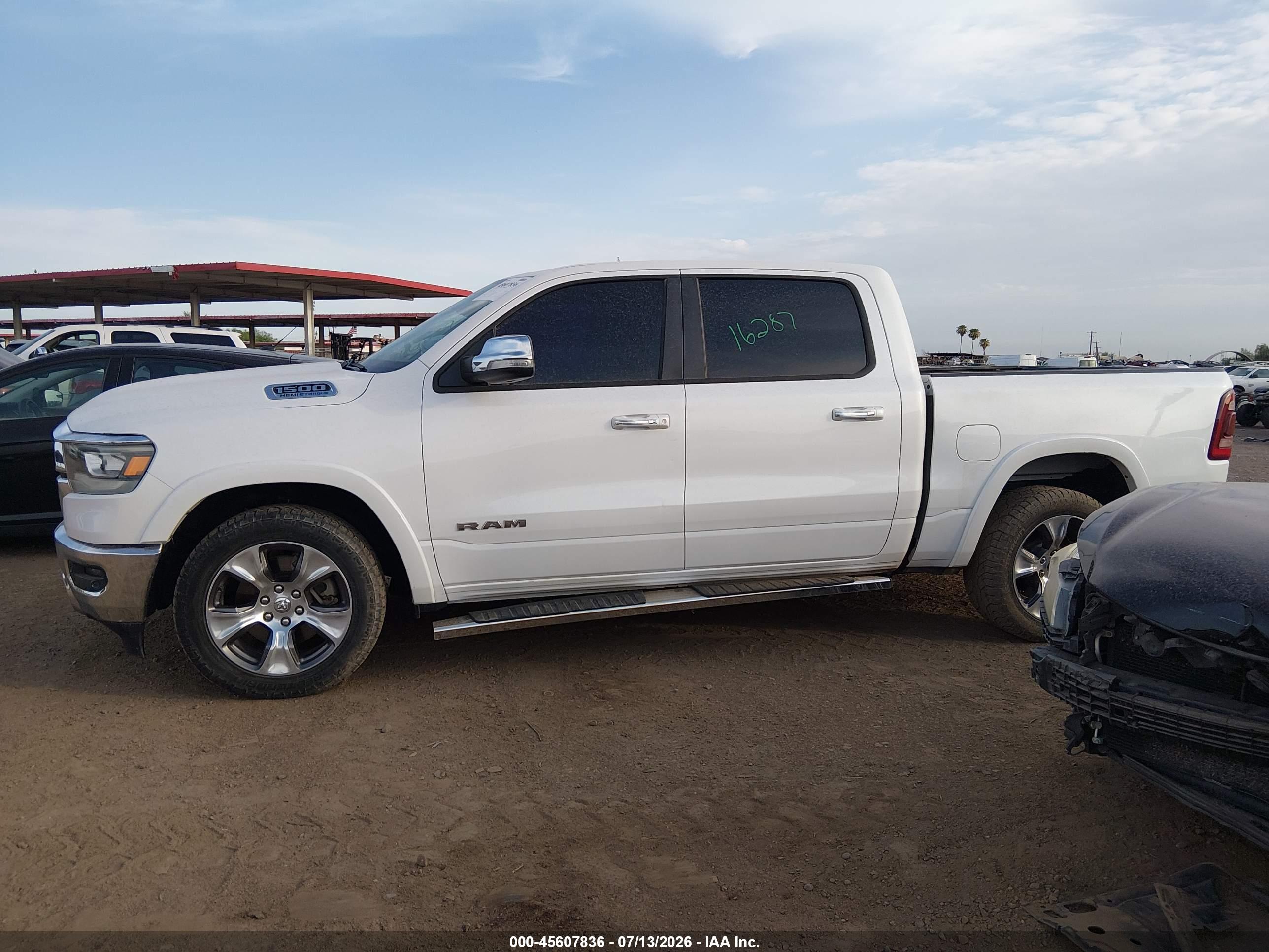 2021 RAM 1500 LARAMIE  4X4 5'7 BOX