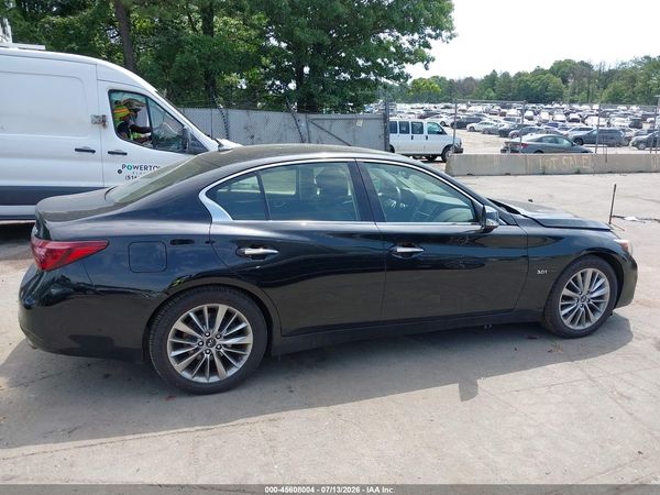 2018 INFINITI Q50 3.0T LUXE/3.0T SPORT