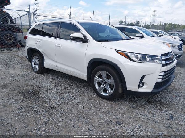 2017 TOYOTA HIGHLANDER LIMITED