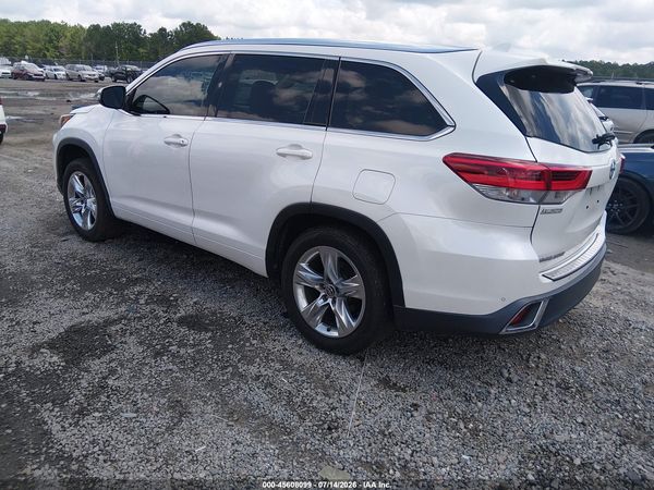 2017 TOYOTA HIGHLANDER LIMITED