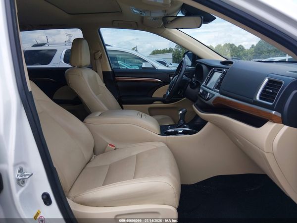 2017 TOYOTA HIGHLANDER LIMITED