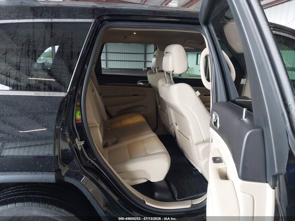 2019 JEEP GRAND CHEROKEE LAREDO E 4X4