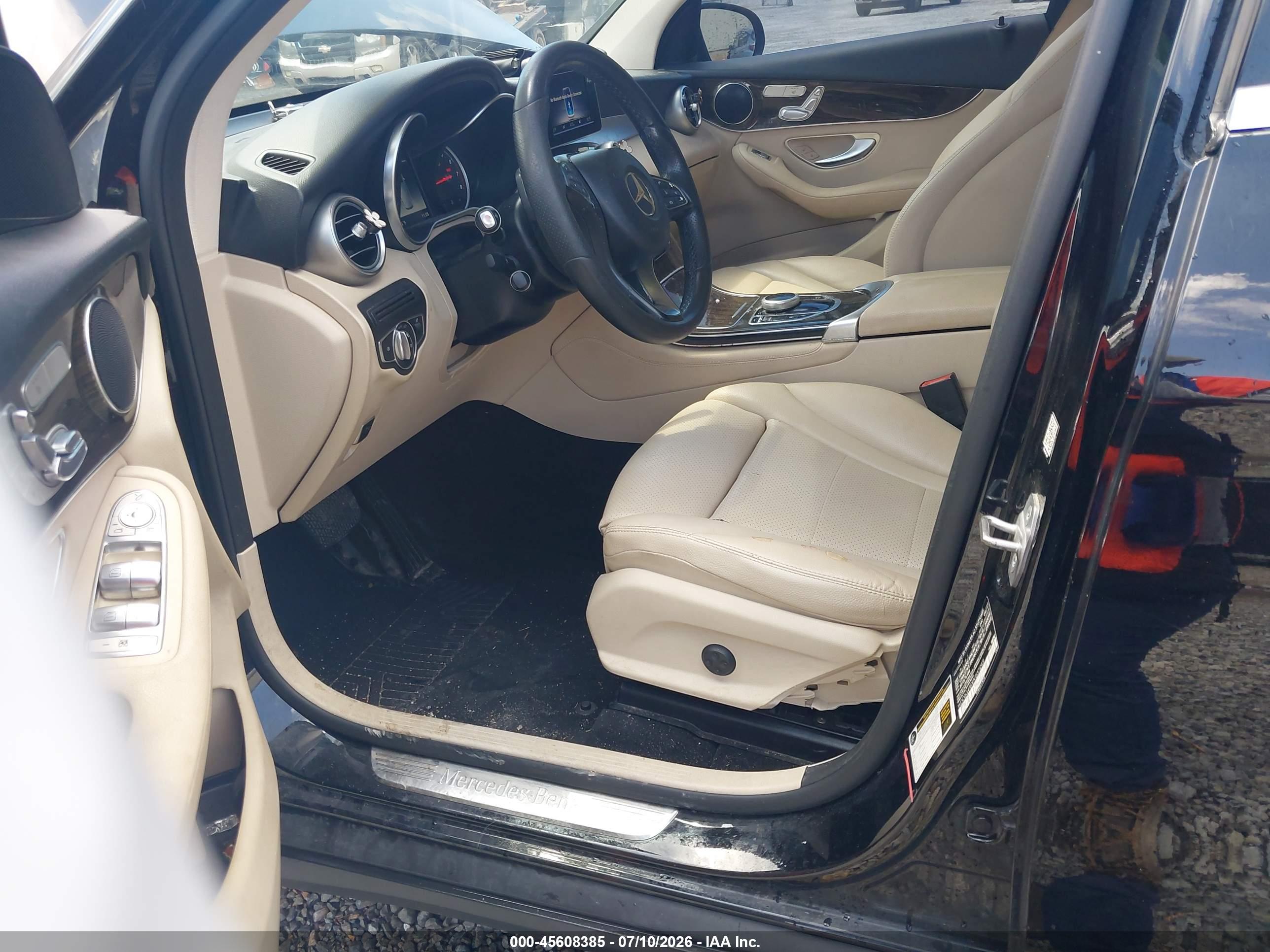 2018 MERCEDES-BENZ GLC 300 GLC300