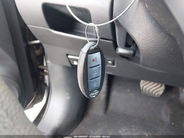 2018 NISSAN KICKS S — I11
