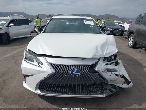 2019 LEXUS ES 300H