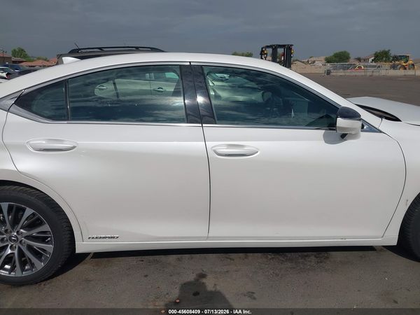 2019 LEXUS ES 300H