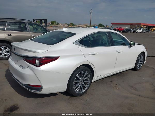 2019 LEXUS ES 300H