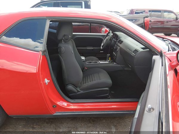 2014 DODGE CHALLENGER SXT