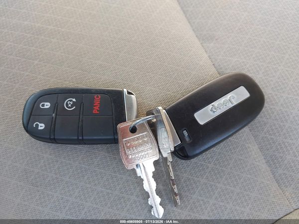 2018 JEEP GRAND CHEROKEE LAREDO E 4X4