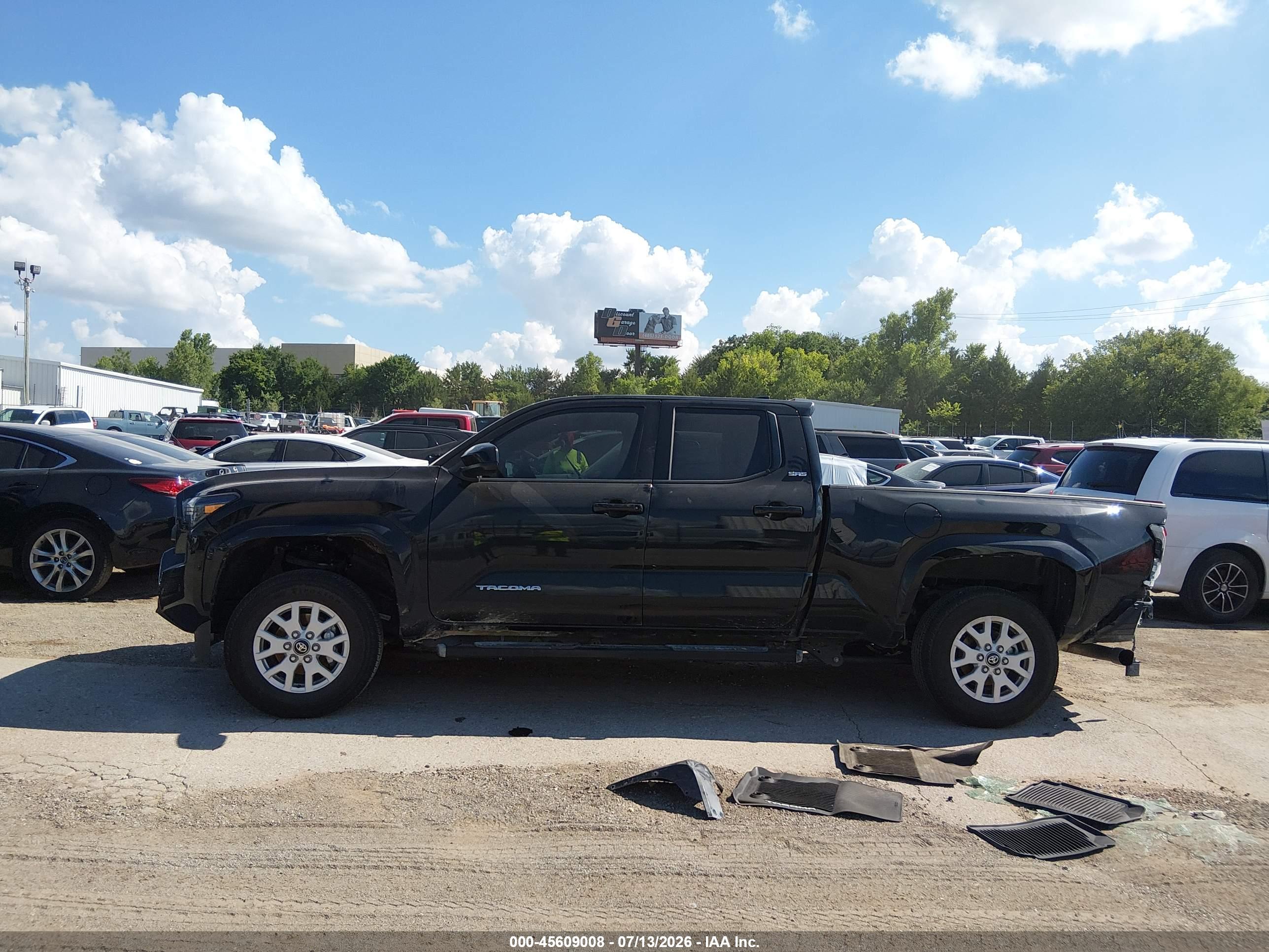 2025 TOYOTA TACOMA SR5
