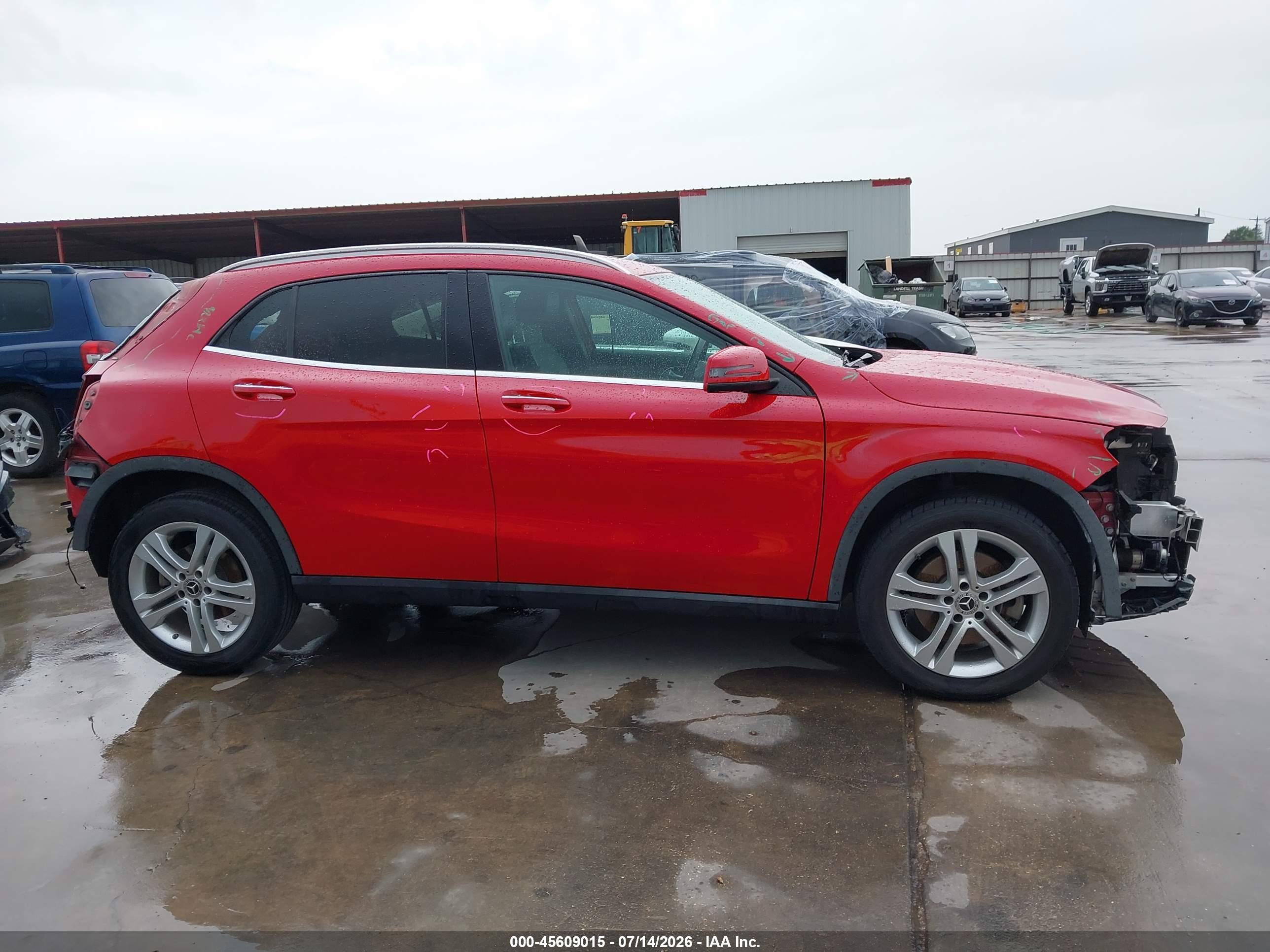 2020 MERCEDES-BENZ GLA 250 GLA250