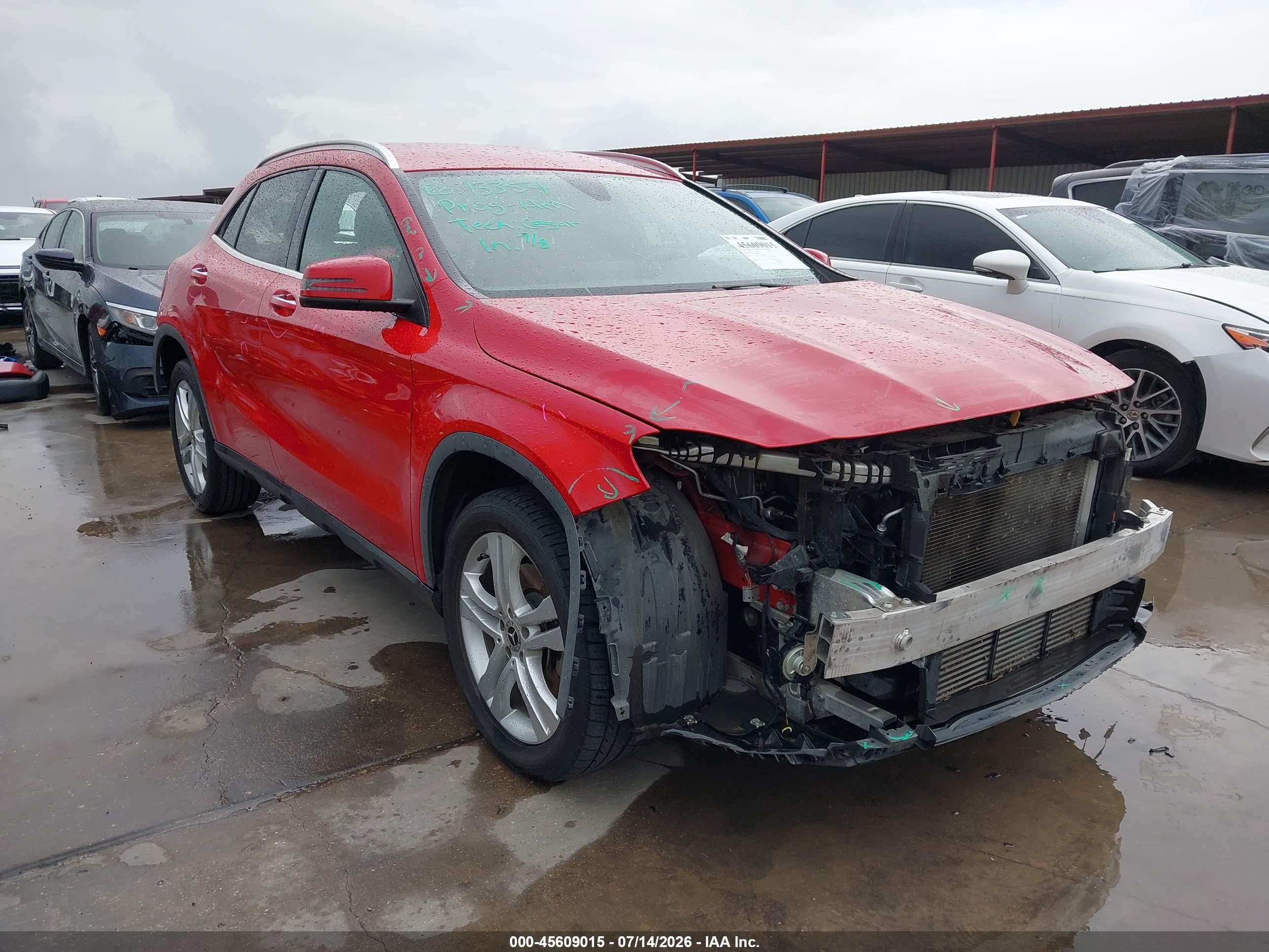2020 MERCEDES-BENZ GLA 250 GLA250
