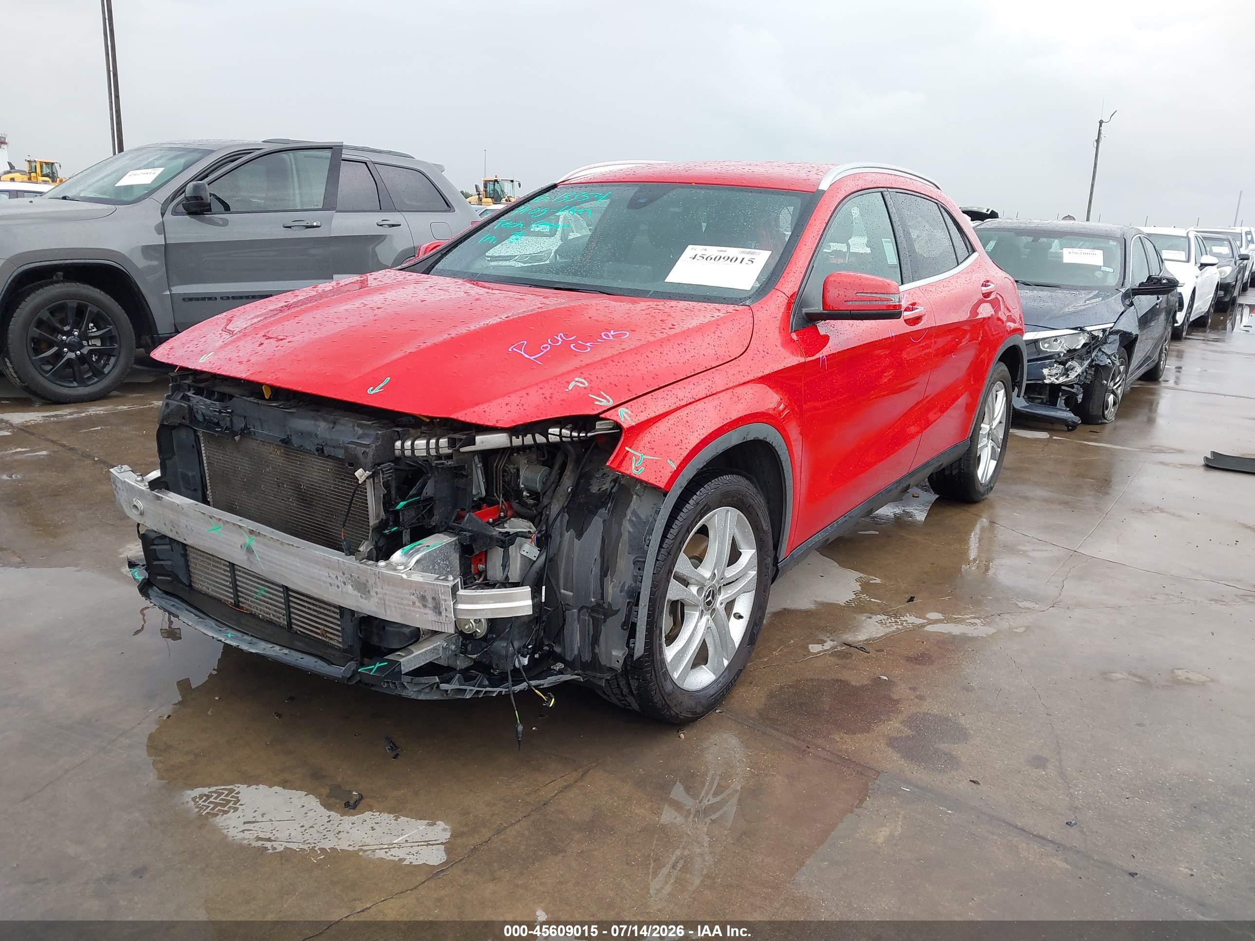 2020 MERCEDES-BENZ GLA 250 GLA250