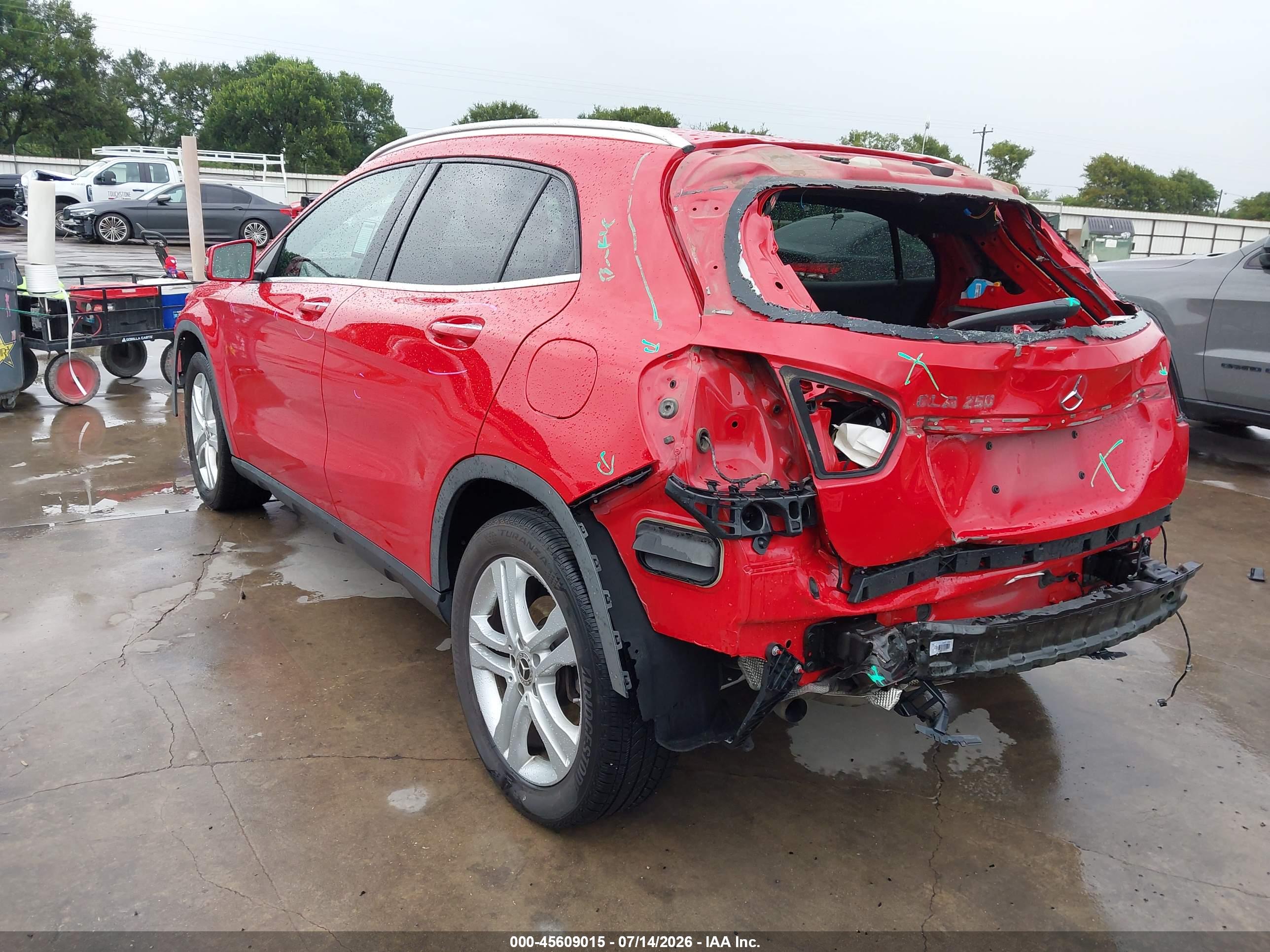 2020 MERCEDES-BENZ GLA 250 GLA250