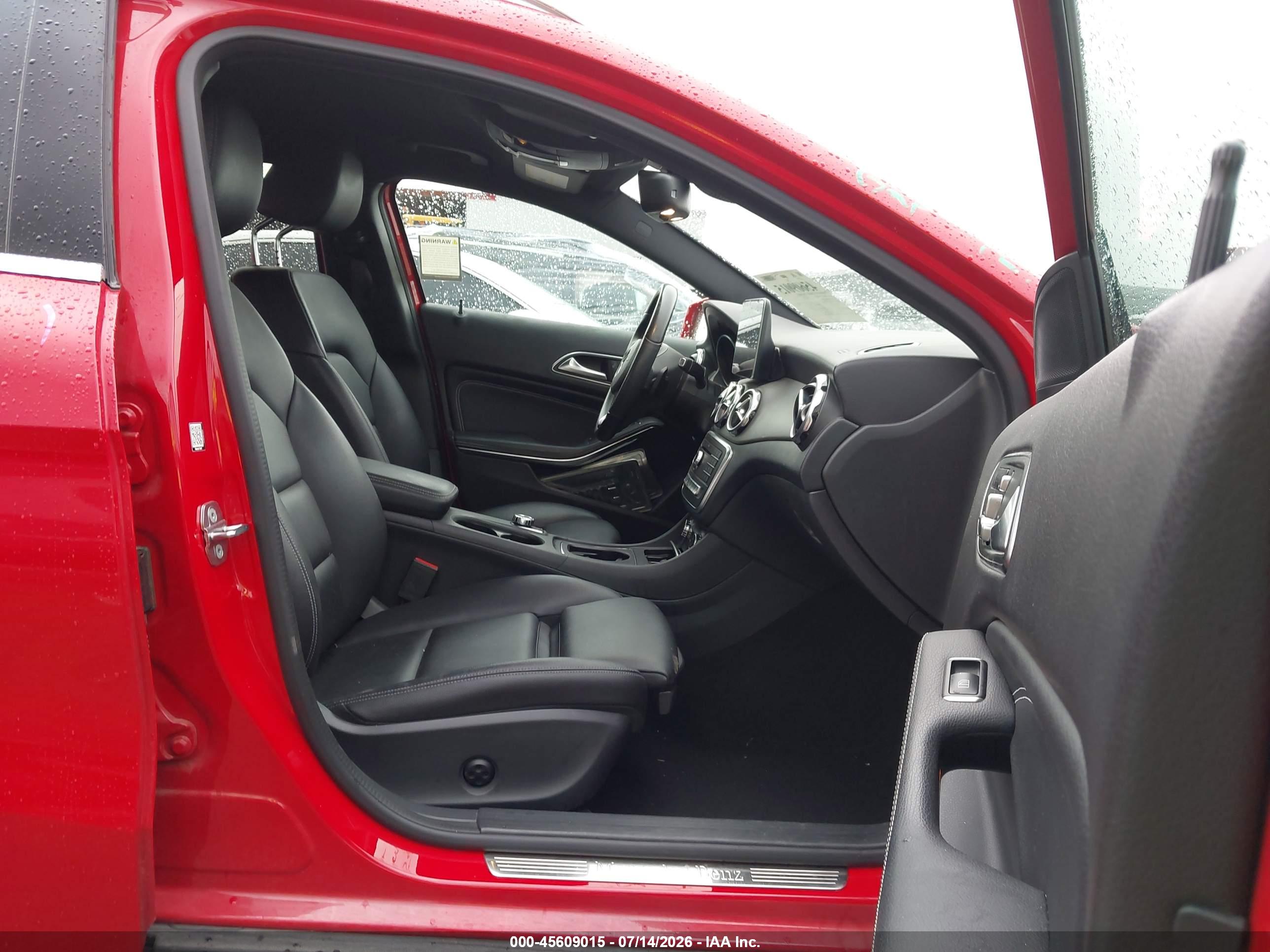 2020 MERCEDES-BENZ GLA 250 GLA250