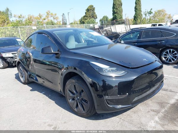 2024 TESLA MODEL Y