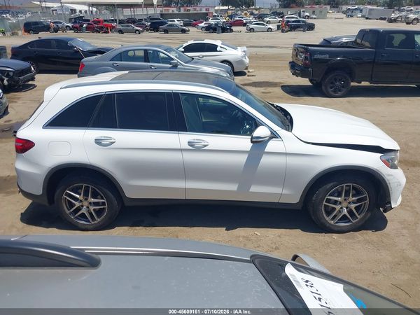 2017 MERCEDES-BENZ GLC 300 4MATIC
