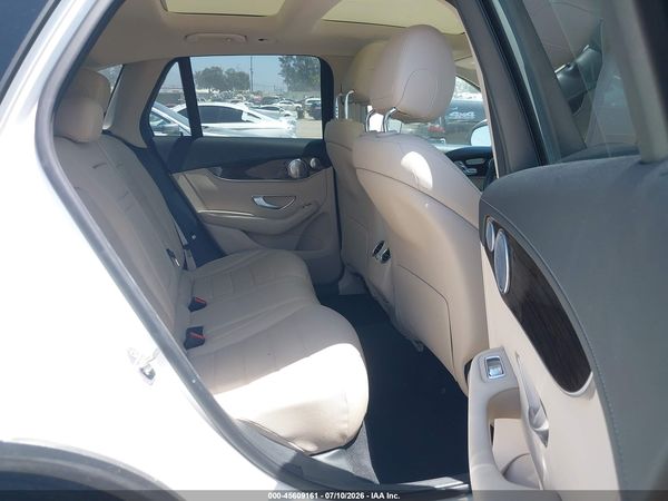 2017 MERCEDES-BENZ GLC 300 4MATIC